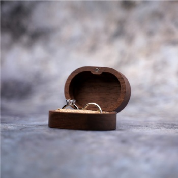  Portable black walnut wood jewelry ring necklace collection box vintage small wood engagement gifts	