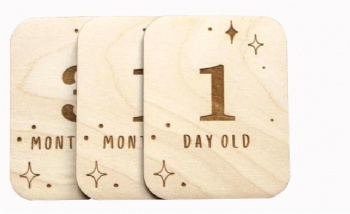  Hot sale new born photography props wooden baby milestone cards baby monthly milestone cards gift	